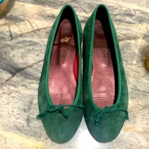 FSNY green velvet ballet flat
